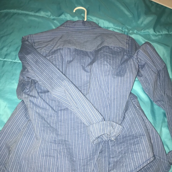 Button up shirt - Picture 2 of 2